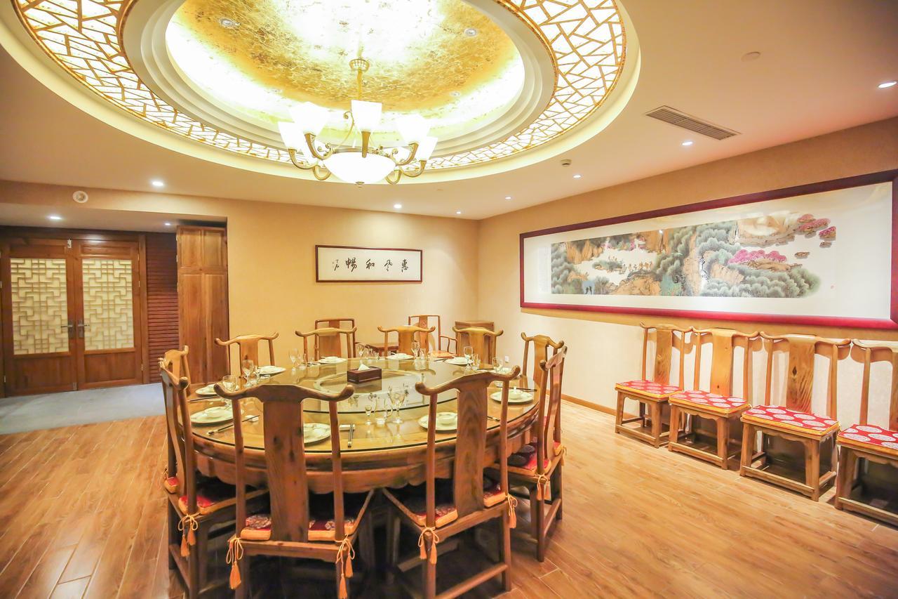 Xin Jue Jiayi Hotel Airport And International Resort Shanghai Esterno foto