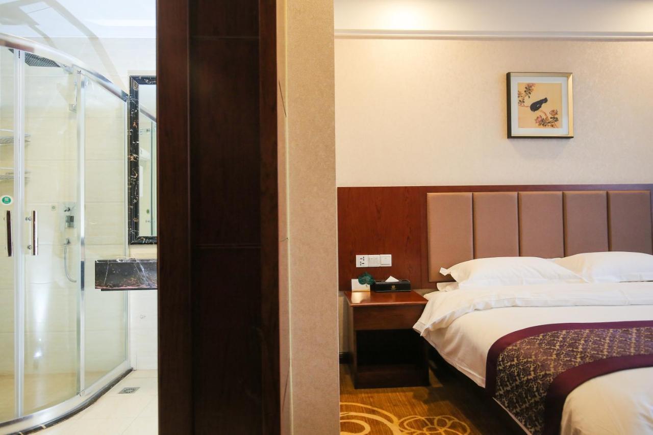 Xin Jue Jiayi Hotel Airport And International Resort Shanghai Esterno foto